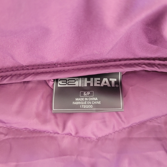 Warm hiking purple puffer - Picture 2 of 6